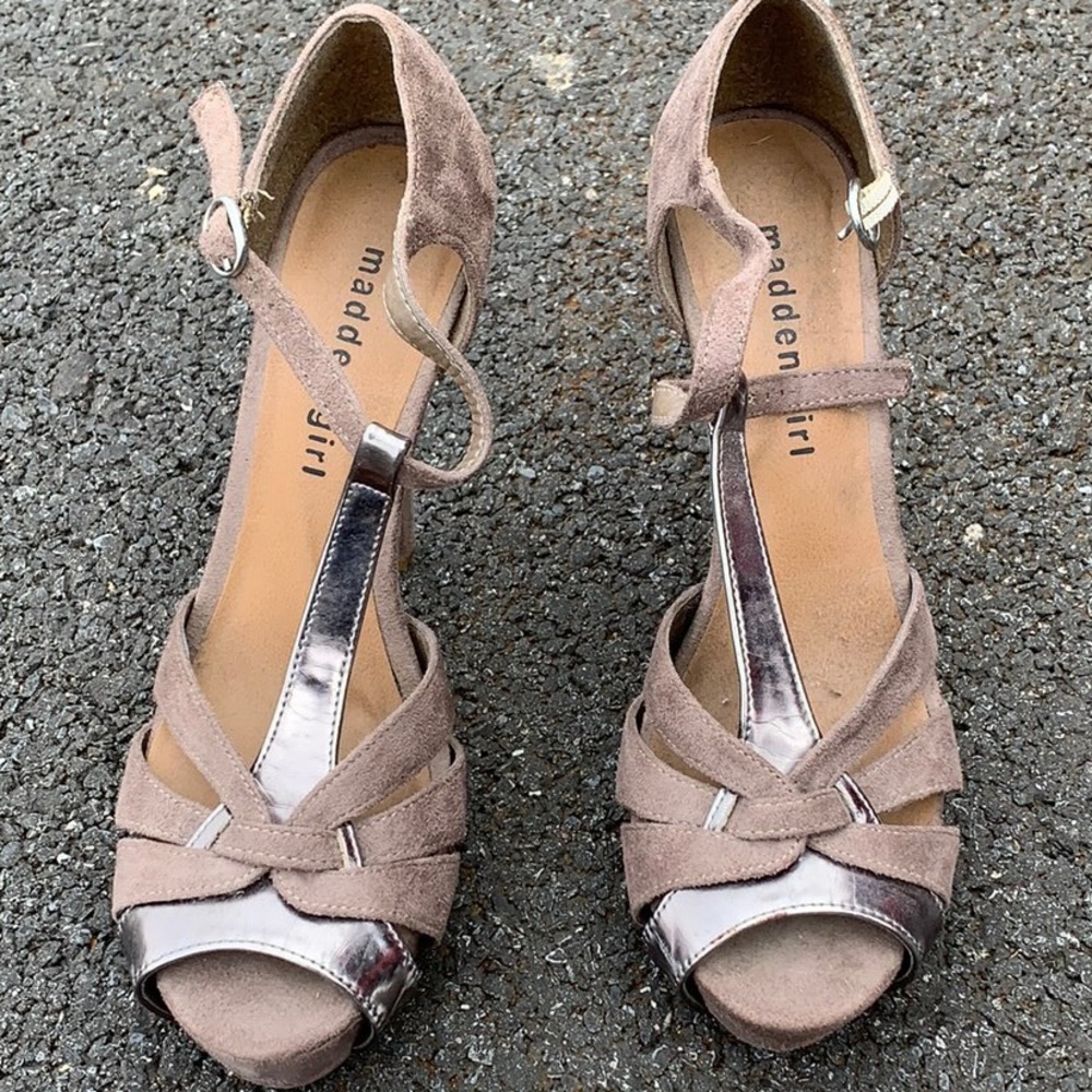 Taupe with a darker silver(ish) metallic heels